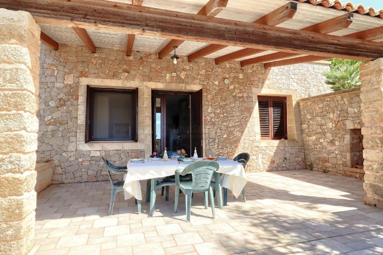 Case Vacanze San Gregorio By Lovesud Patu Exterior photo